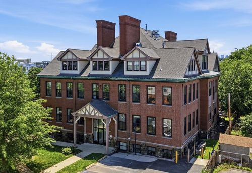 104-220 Spencer Ave, Chelsea, MA, 02150-2271 | Card Image