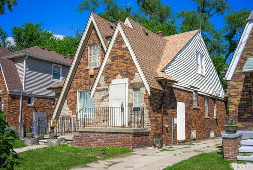 16176 Tracey St, Detroit, MI, 48235-4019 | Card Image