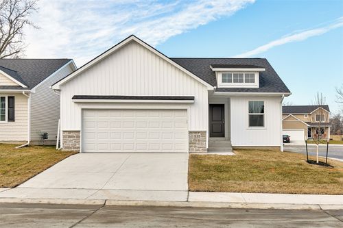 415 Commons Dr, Carlisle, IA, 50047-6305 | Card Image