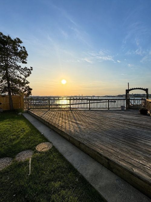 2-33 Court, Winthrop, MA, 02152 | Card Image