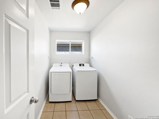 12719 Holly Cedar, House other with 4 bedrooms, 3 bathrooms and null parking in Helotes TX | Image 12