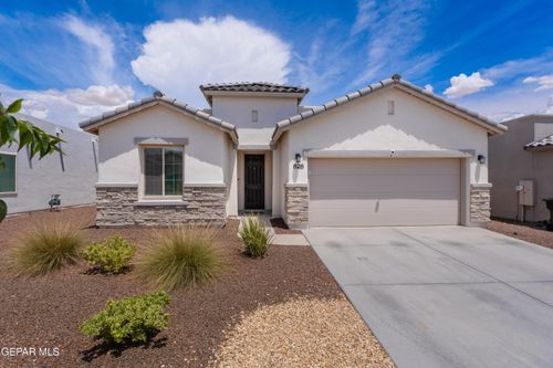 828 Paseo Solar Dr, El Paso, TX, 79928-8459 | Card Image