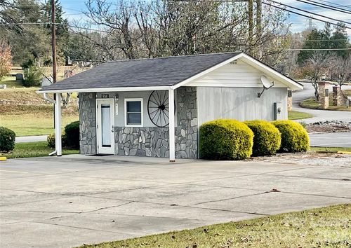 934 Rutherford Rd, Marion, NC, 28752-4810 | Card Image