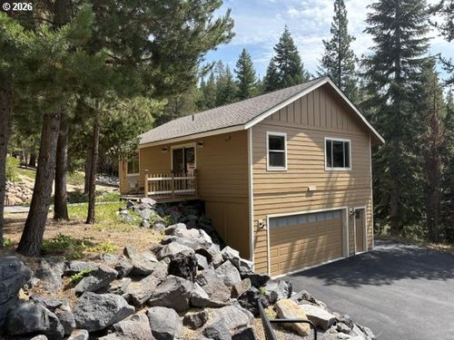 141239 Red Cone Dr, Crescent Lake, OR, 97733-7150 | Card Image