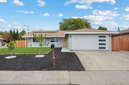 236 Larkspur Ln, Fairfield, CA, 94533-1128 | Card Image