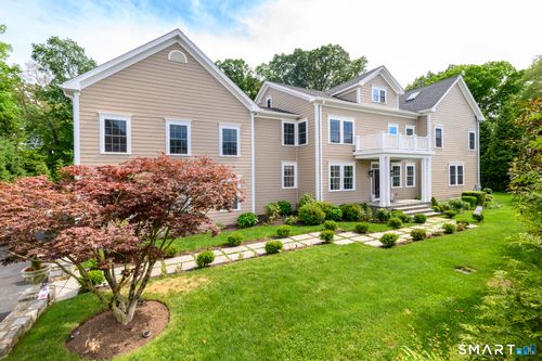 354 Oaklawn Ave, Stamford, CT, 06905-3428 | Card Image
