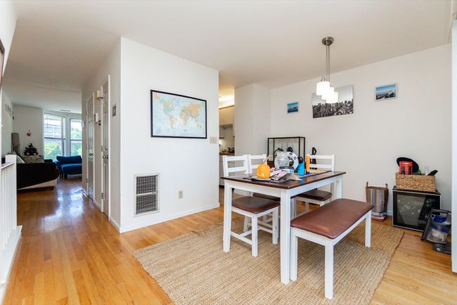 31 - 31 Henry St, House attached with 2 bedrooms, 3 bathrooms and 1 parking in Cambridge MA | Image 4