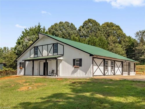3243 Hauser Rd, East Bend, NC, 27018-7419 | Card Image