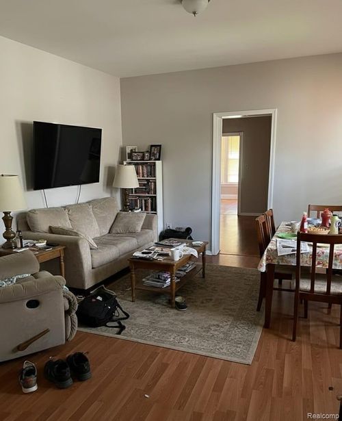 18077 Homer St, Roseville, MI, 48066-7430 | Card Image