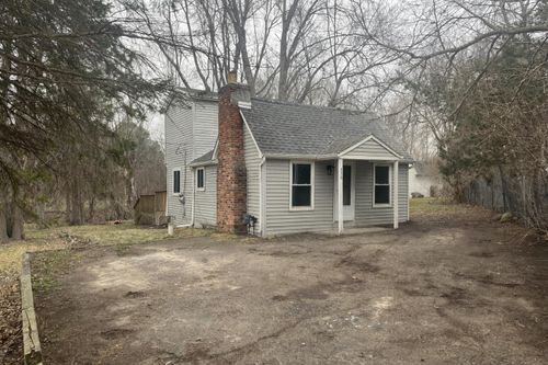 278 E Peterson Dr, Brighton, MI, 48114-9647 | Card Image