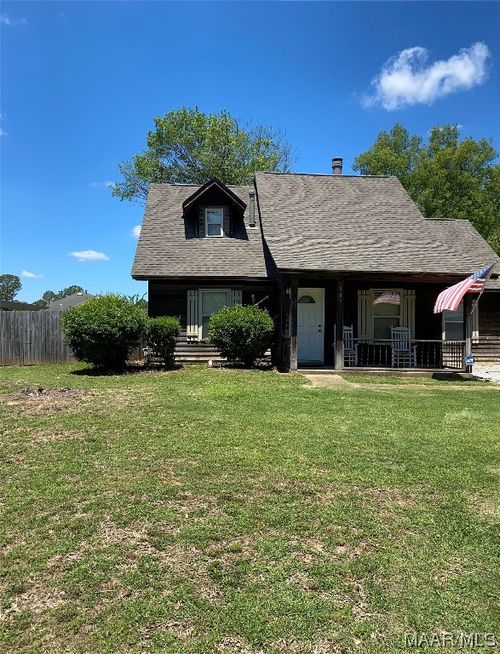 385 Honeysuckle Dr, Millbrook, AL, 36054-1507 | Card Image