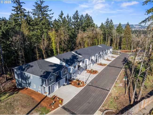 6307 Se Chloe Rose Way, House attached with 3 bedrooms, 3 bathrooms and 1 parking in Milwaukie OR | Image 29