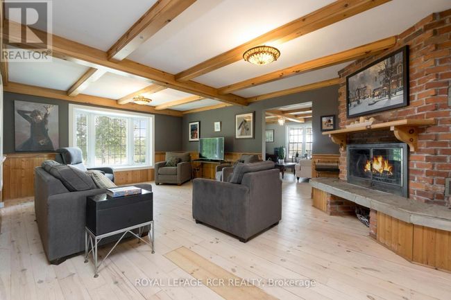 5031 Sixth Line, House other with 4 bedrooms, 3 bathrooms and 14 parking in Erin ON | Image 5