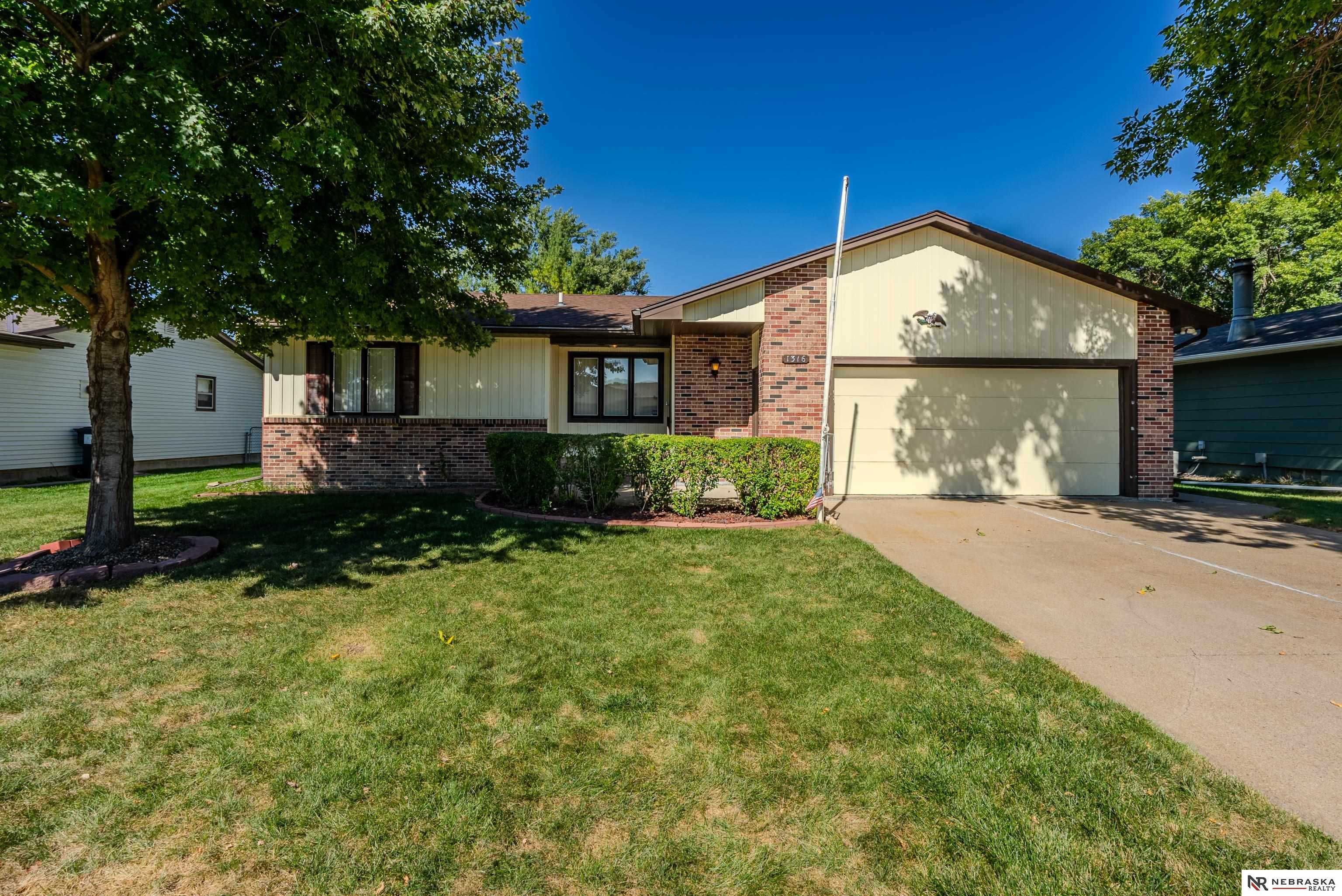 Missouri Ave, Fremont, NE 68025