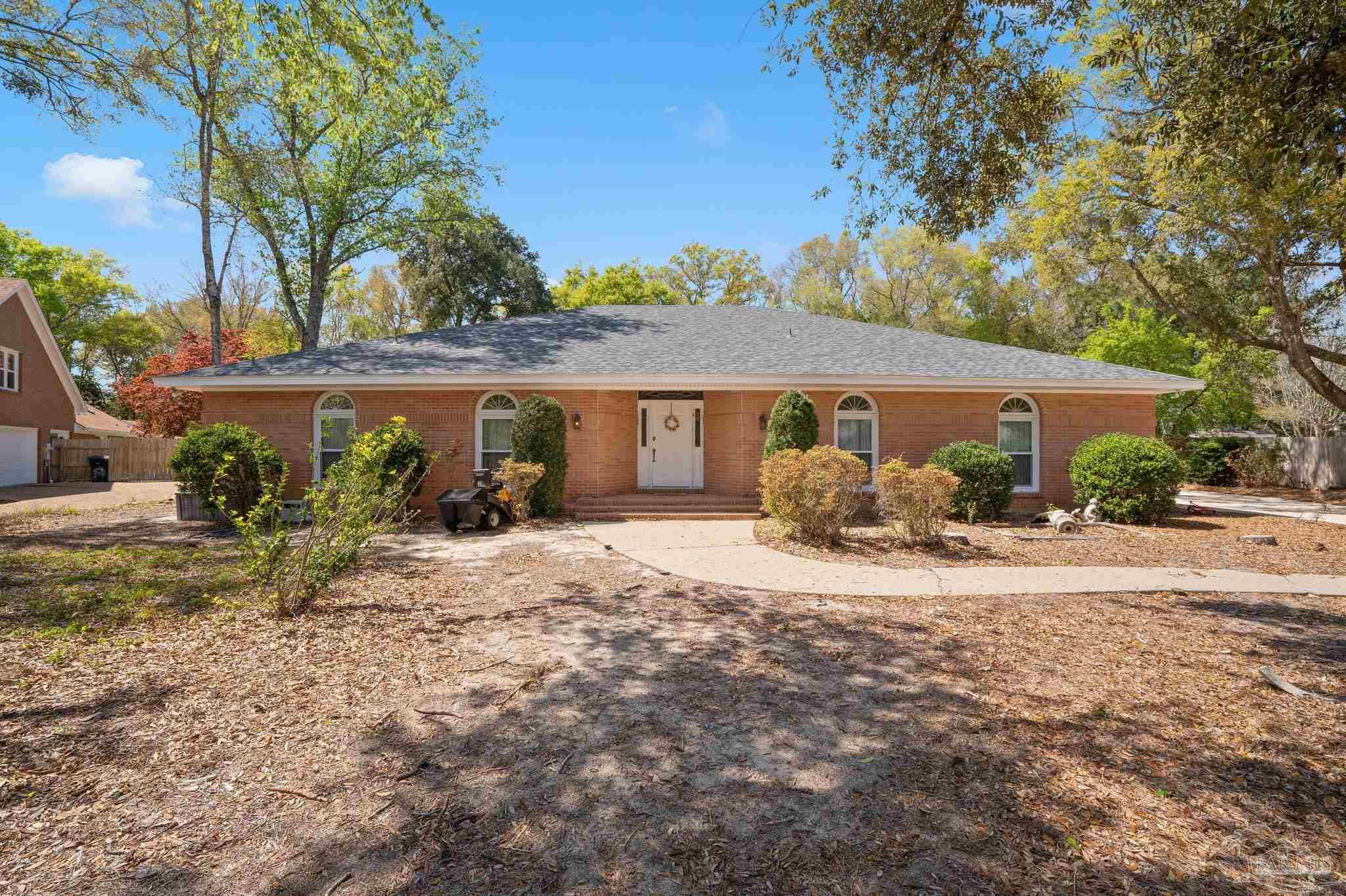 Devereux Cir, Pensacola, FL 32504