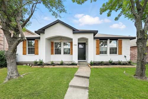 734 Mission Ln, Lancaster, TX, 75146-7209 | Card Image
