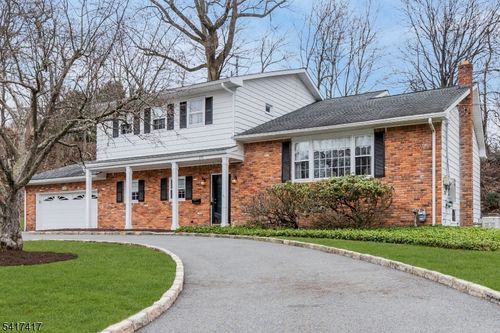 151 Kingwood Dr, Little Falls, NJ, 07424-2410 | Card Image