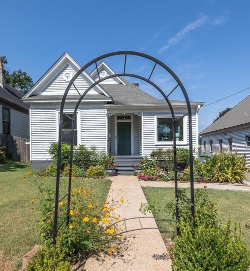 519 Summitt St, Memphis, TN, 38104-5314 | Card Image