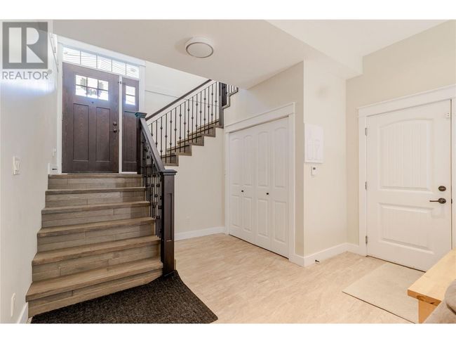 11885 Middleton Rd, House other with 5 bedrooms, 4 bathrooms and 3 parking in Lake Country BC | Image 28