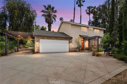 18846 Vicci St, Canyon Country, CA, 91351 | Card Image