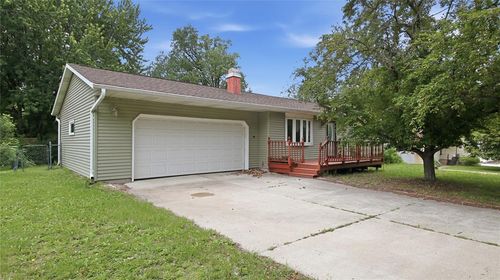 1413 Raedel Rd, Eau Claire, WI, 54703-5040 | Card Image