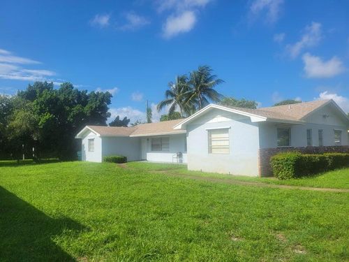 242 Se 24th Ave, Boynton Beach, FL, 33435-7639 | Card Image