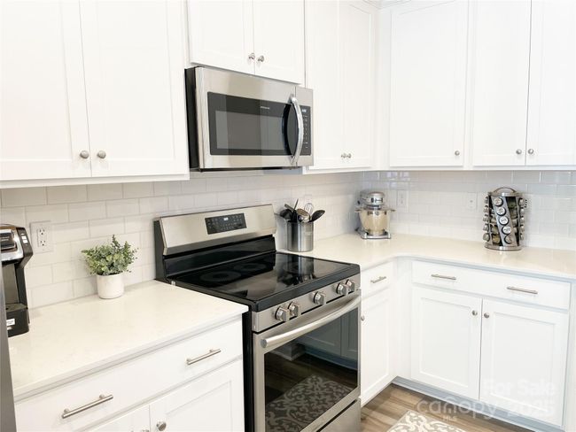 8060 Scarlet Maple Ln, Townhouse with 3 bedrooms, 3 bathrooms and null parking in Tega Cay SC | Image 7
