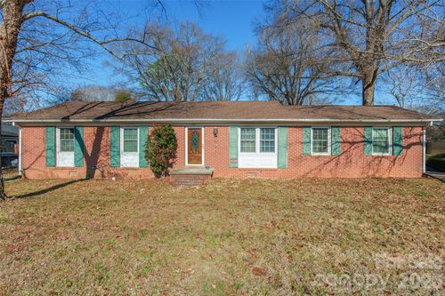 117 Autumn Ln, Harrisburg, NC, 28075-9499 | Card Image