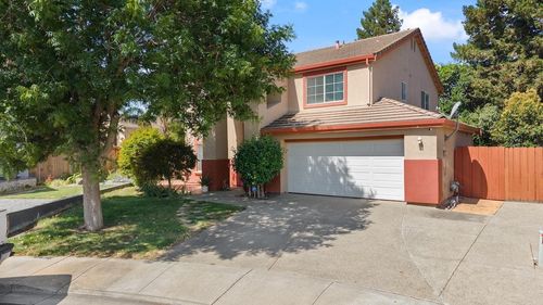 1555 Monterey Court, Tracy, CA, 95376 | Card Image