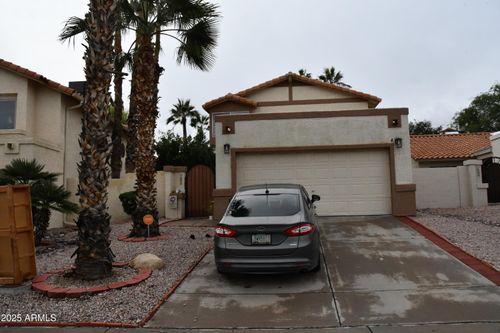 1647 E Wagoner Rd, Phoenix, AZ, 85022-1361 | Card Image