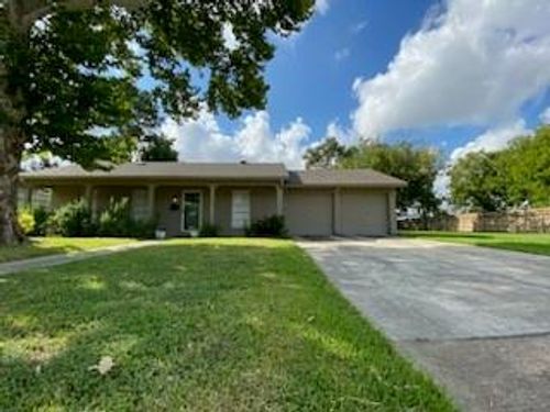 5537 Lincrest Ln, Houston, TX, 77056-6807 | Card Image