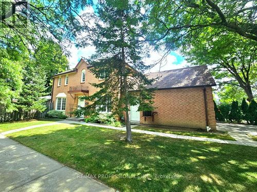 1-500 Silverthorne Crescent, Mississauga (Hurontario), ON, L5R1W3 | Card Image