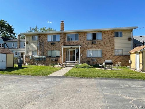 apt-8-549 Elm St, Wyandotte, MI, 48192-5716 | Card Image