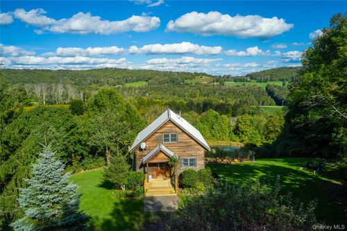 84 Kratz Rd, Callicoon, NY, 12723-5731 | Card Image