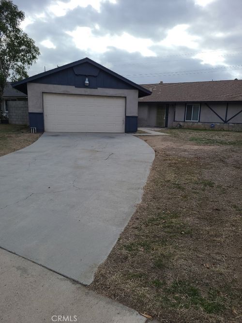25425 Filaree Ave, Moreno Valley, CA, 92551-4513 | Card Image