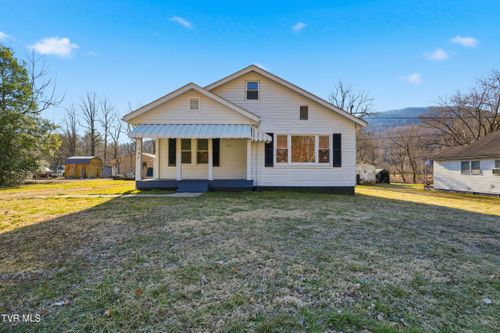 602 2nd Ave W, Big Stone Gap, VA, 24219-2393 | Card Image