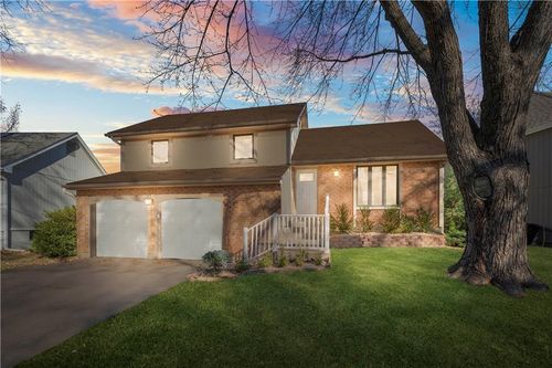 1824 E Mohawk Drive, Olathe, KS, 66062 | Card Image