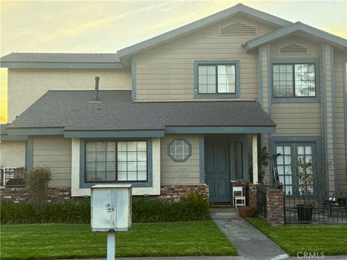 10885 Walnut St, Los Alamitos, CA, 90720-2359 | Card Image