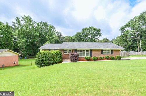 879 Old Tucker Rd, Stone Mountain, GA, 30087-2832 | Card Image