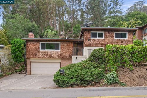 6333 Thornhill Dr, Oakland, CA, 94611-1222 | Card Image