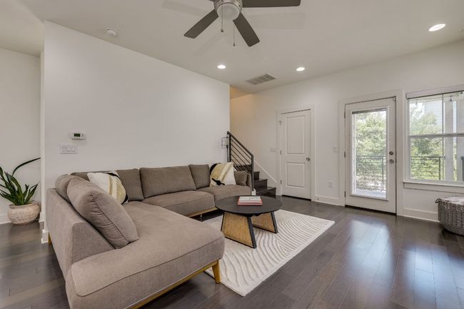 37 - 1101 Euphoria Bnd, Condo with 3 bedrooms, 3 bathrooms and 2 parking in Austin TX | Image 9