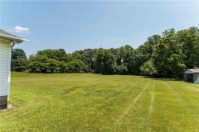 2025 W Main St, House other with 3 bedrooms, 2 bathrooms and null parking in Yadkinville NC | Image 6
