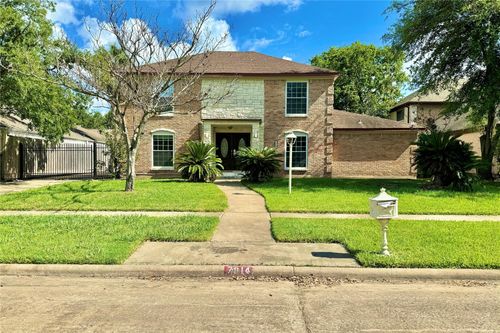 7914 Oakington Dr, Houston, TX, 77071-2019 | Card Image