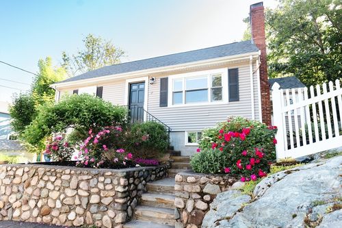 17-17 Ash St, Melrose, MA, 02176-4710 | Card Image