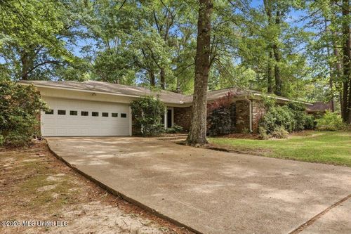 300 Whippoorwill Road, Brandon, MS, 39047 | Card Image