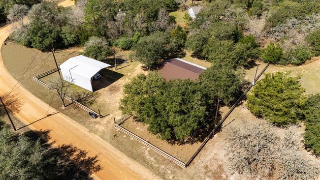 View of the carport in the front of home | Image 15