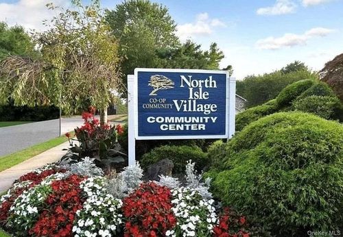 37-37 El Camino Ct, Coram, NY, 11727-1505 | Card Image