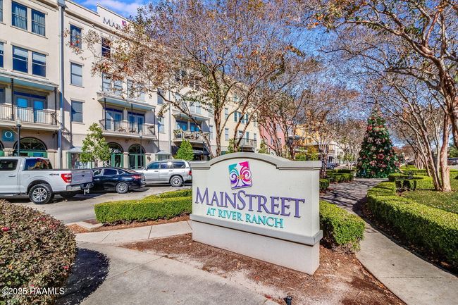 16-web-or-mls-Main Street at RR Comm Pho | Image 16