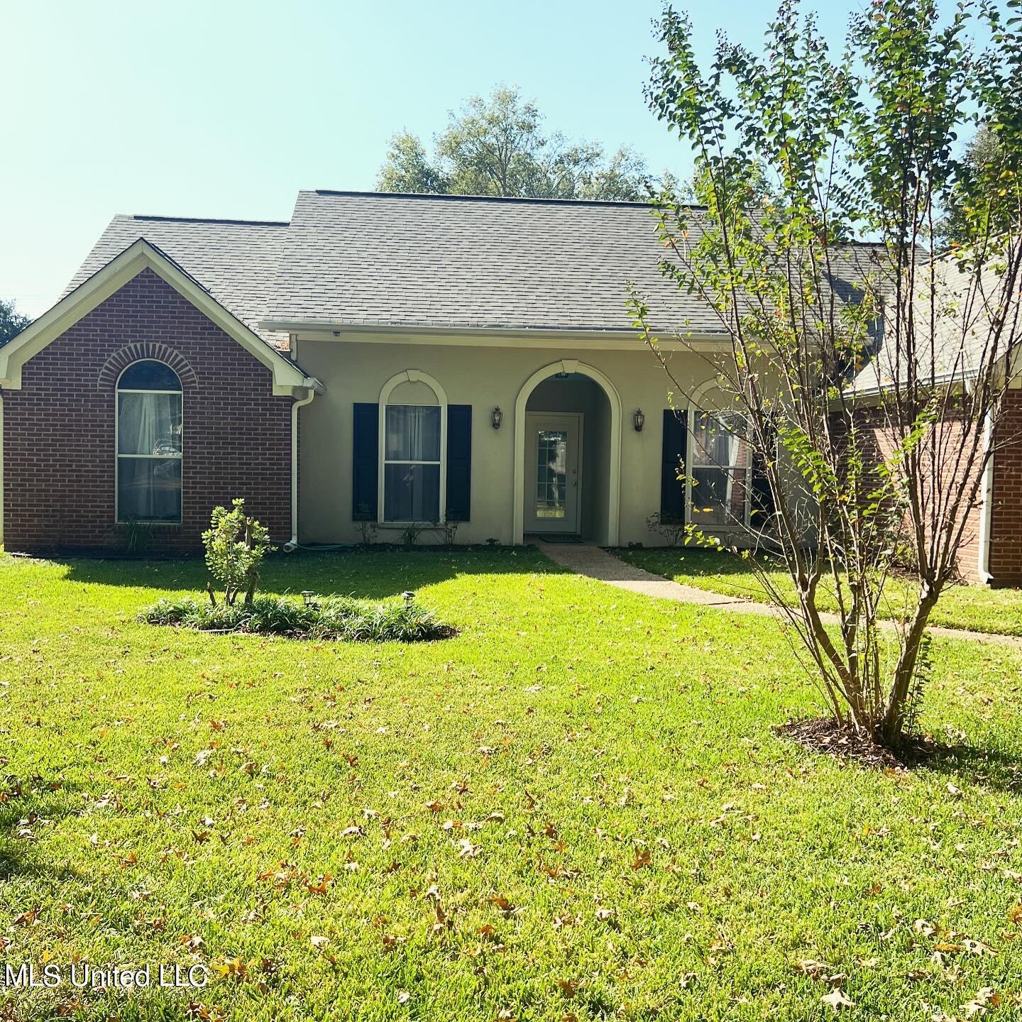 208 Clark Farms Road, For Sale in Madison Zoocasa