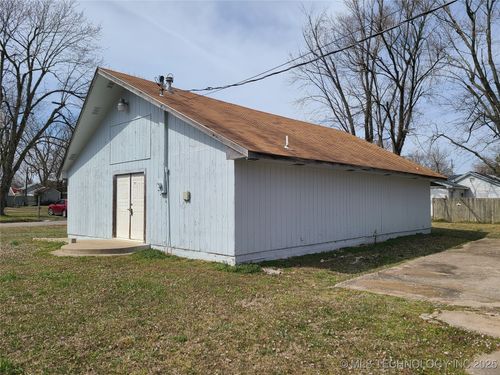 1281 S 1st St, Westville, OK, 74965-5562 | Card Image